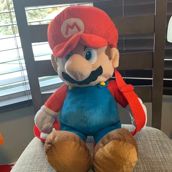 Mario Plush Backpack - Picture 1 of 4